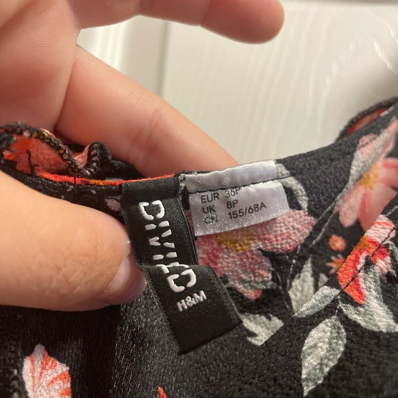 H&M Floral Romper Jumpsuit - Picture 4 of 8